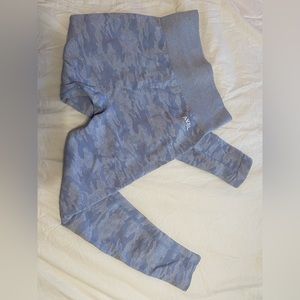 AYBL blue camo workout leggings, size small, barely worn
